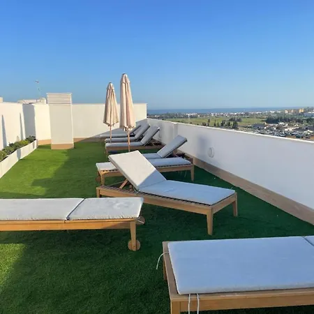Lejlighed In Nueva Andalucia With Rooftop Pool *